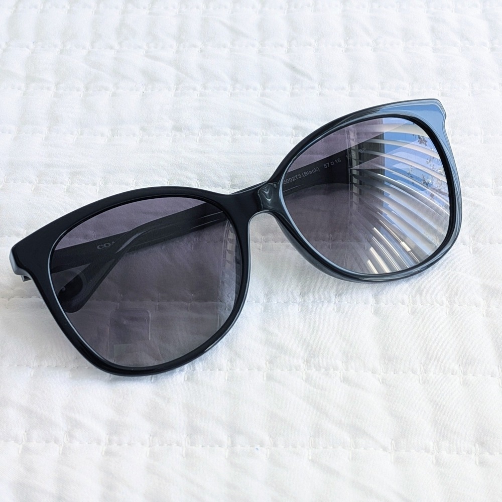 NWT Coach Square Frame Polarized Sunglasses HC8271U L1101 w Original Case Black - Picture 3 of 16